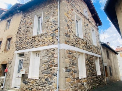 Maison de village A VENDRE - RETOURNAC - 49.67 m2 - 38000€