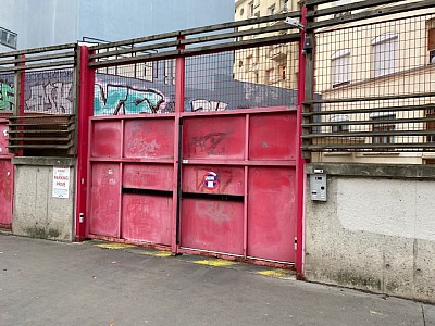PARKING A LOUER - ST ETIENNE CENTRE VILLE - 25€ charges comprises par mois