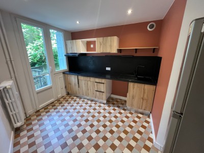 APPARTEMENT T2 A LOUER - ST ETIENNE CENTRE - 47.13 m2 - 595€ charges comprises par mois