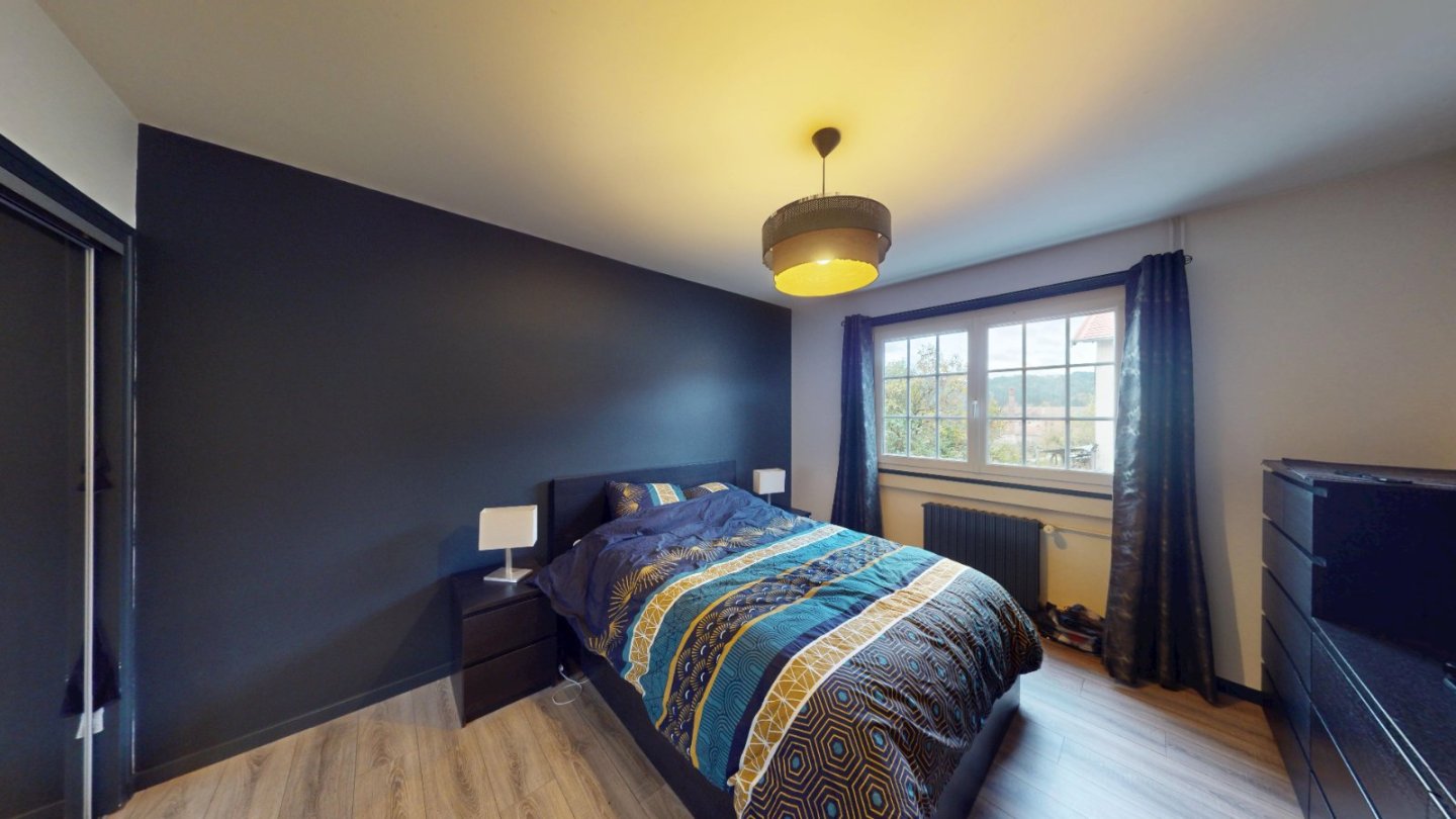 MAISON A VENDRE - RETOURNAC - 237 m2 - 230 000 €