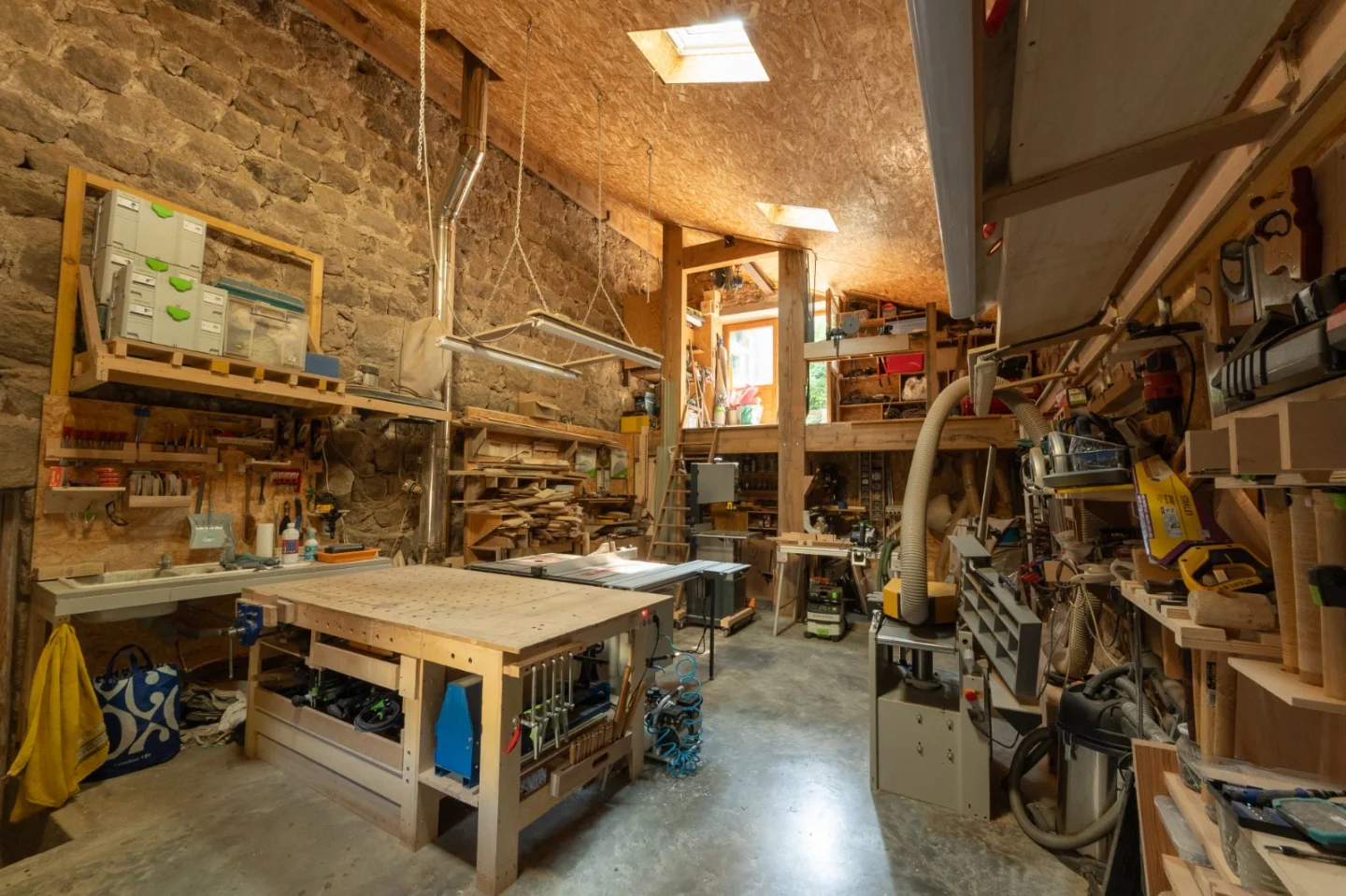 Maison 12 pièces 338 m² · à Tence · 338 m² · 540 000 €